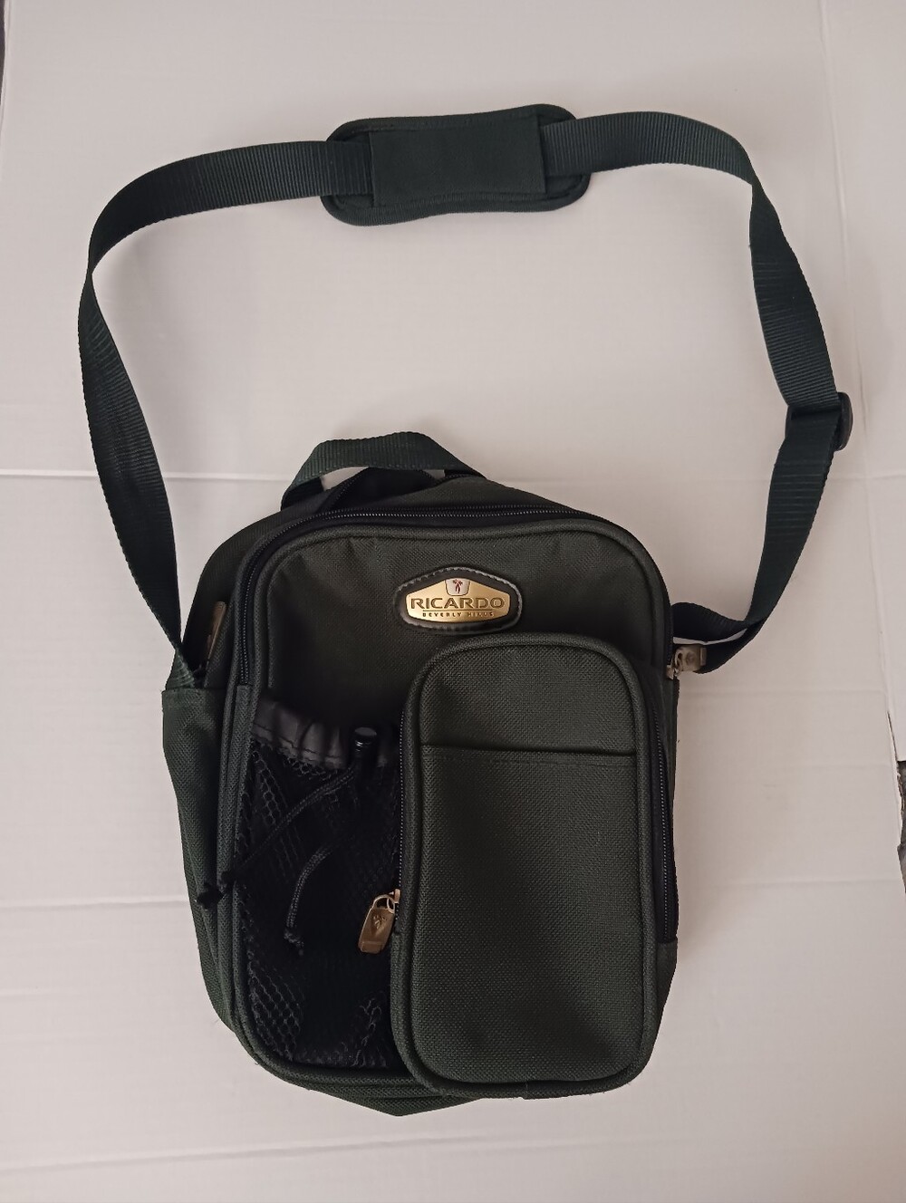 Ricardo Beverly Hills Hunter Green Crossbody Bag Travel Tote Cell & Water Holder